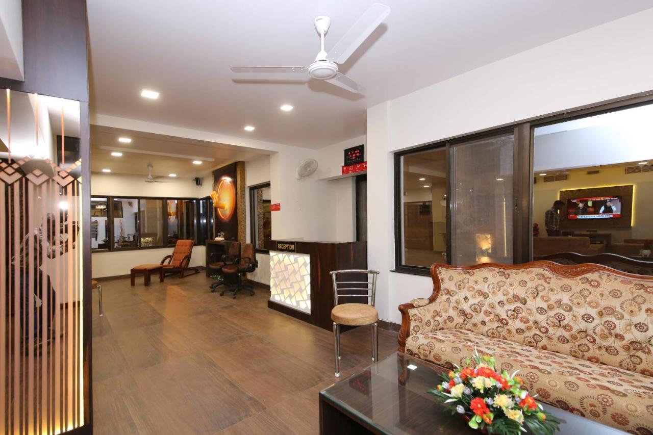 Capital O 36691 Hotel Aashirwad Inn Jabalpur Exteriér fotografie